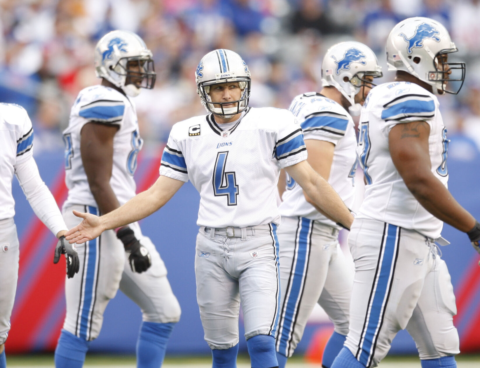 2010: Detroit ties own NFL record with 24th straight road loss